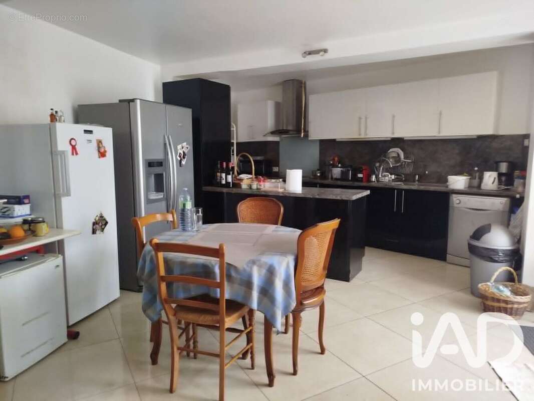 Maison 214 m² à Beaumont-Le-Roger  - photo 5