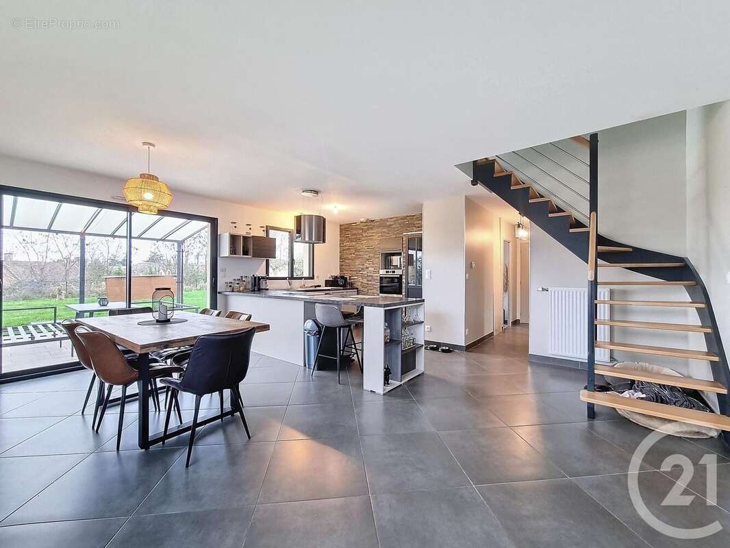 Maison à LA FERTE-SAINT-AUBIN