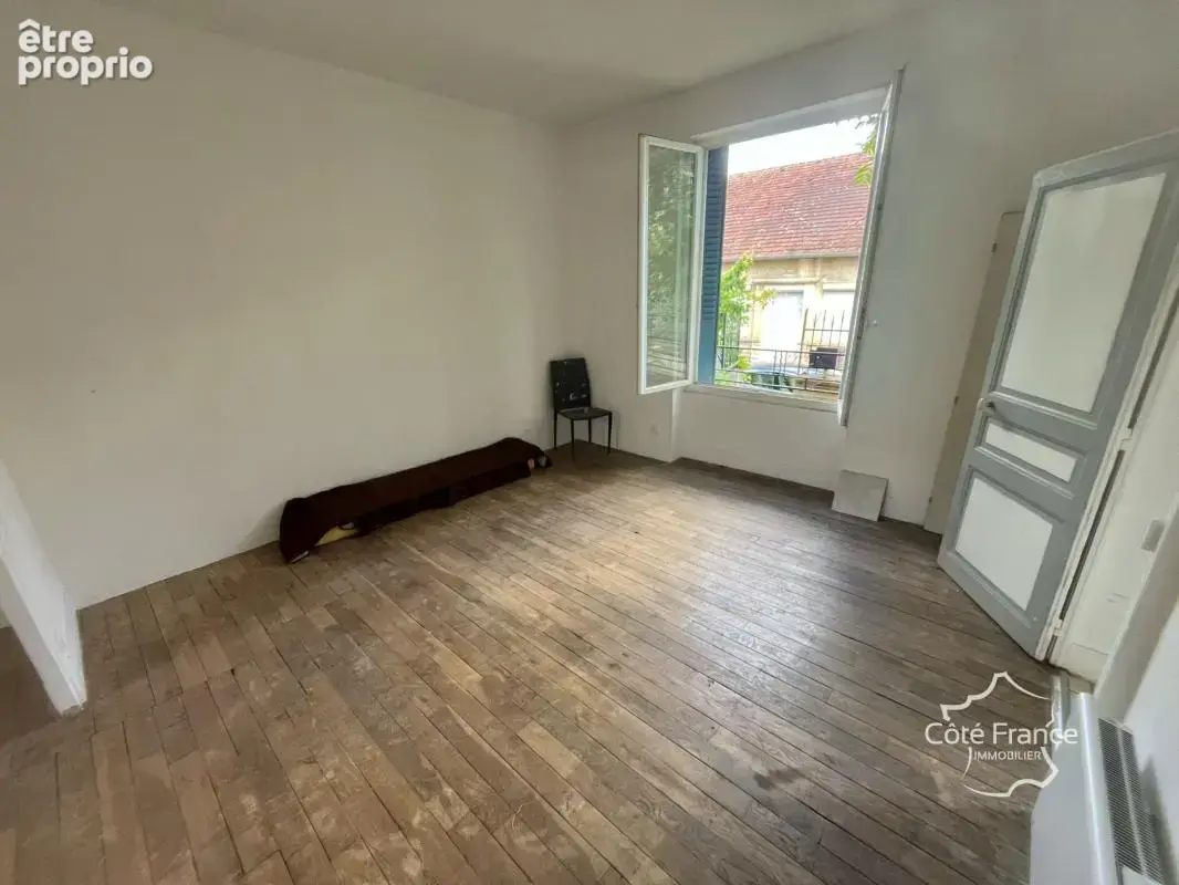 CLAMECY   Maison de 4 chambres rénovée avec jardin, cave et - photo 6