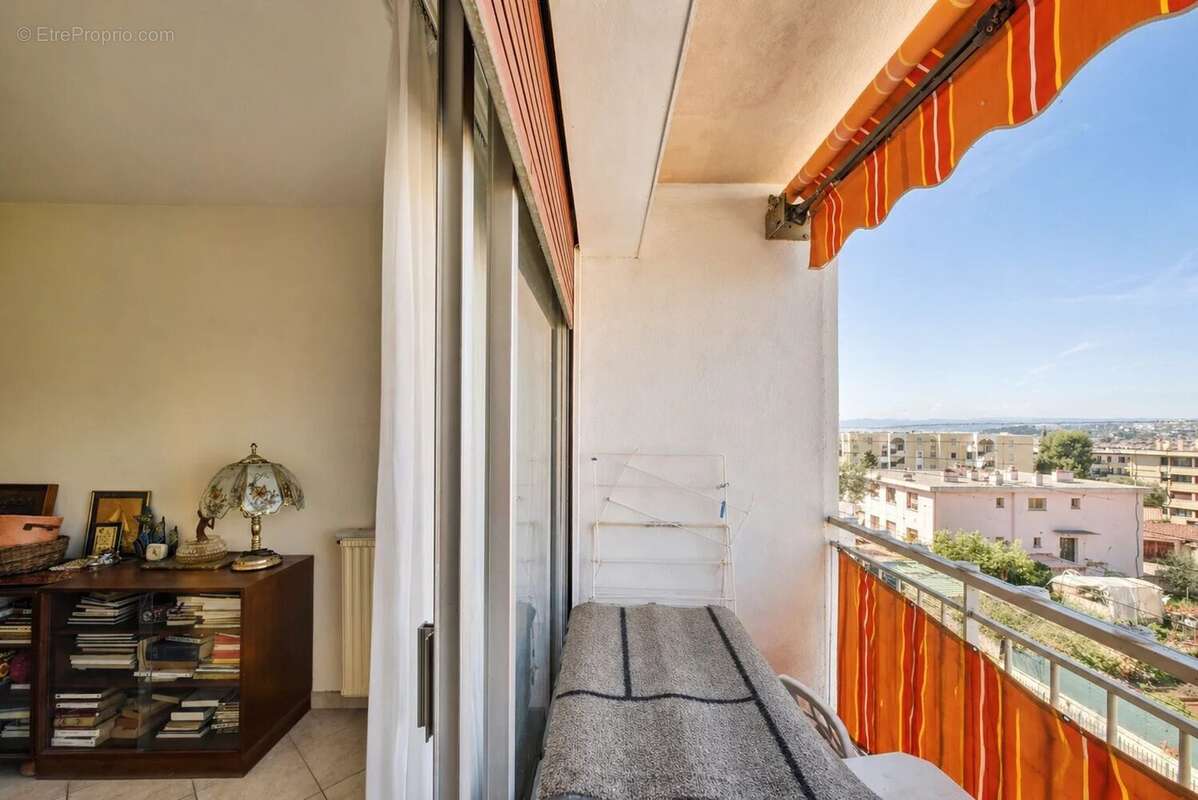 Appartement 3 pièces vue mer dégagée avec terrasse de 24m2 – Corniche Fleurie, Nice - photo 5