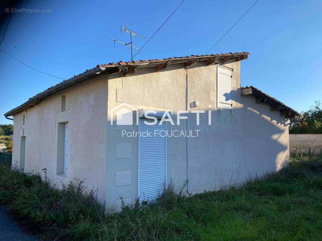 Photo 1 - Maison à SAINT-CYR