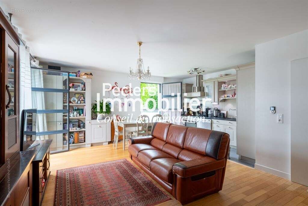 Appartement à RUEIL-MALMAISON