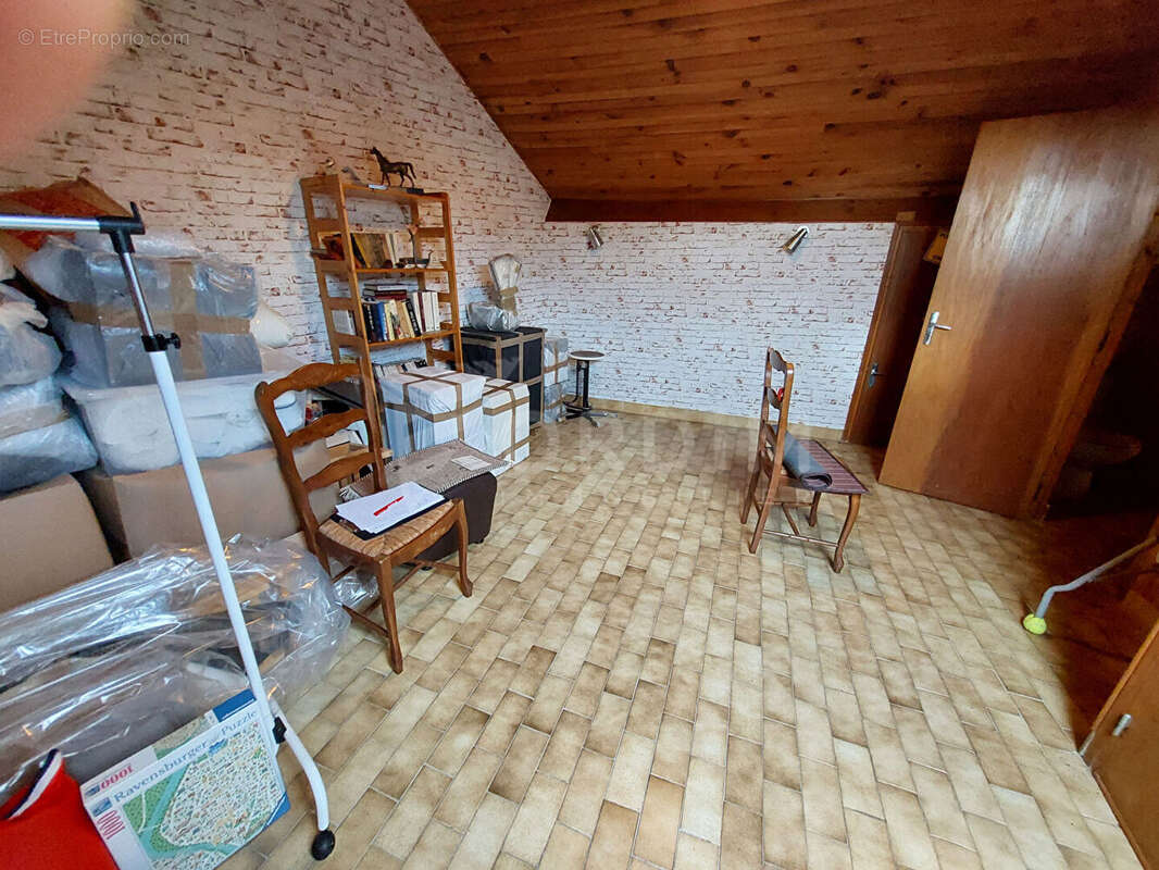 Maison à CHAUMOT