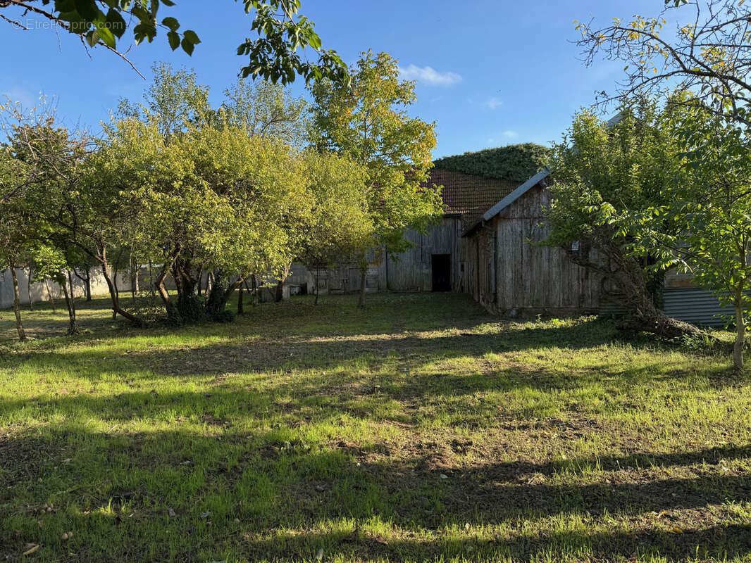 Maison à SAINT-MESMIN