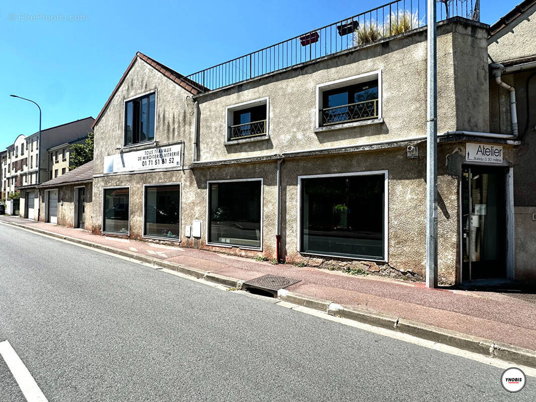 Appartement à VERNEUIL-SUR-SEINE
