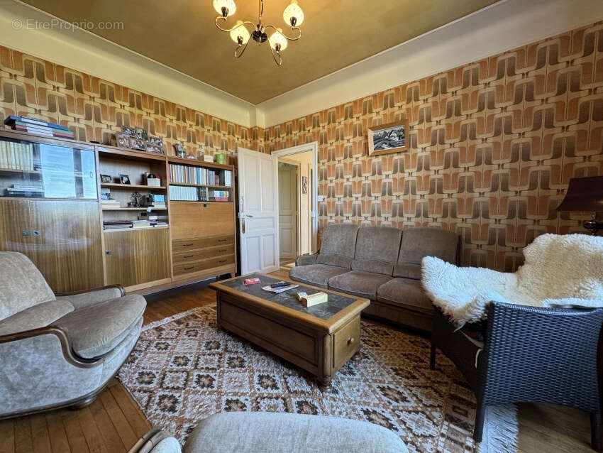 Maison à SAINT-GEORGES-DE-MONS