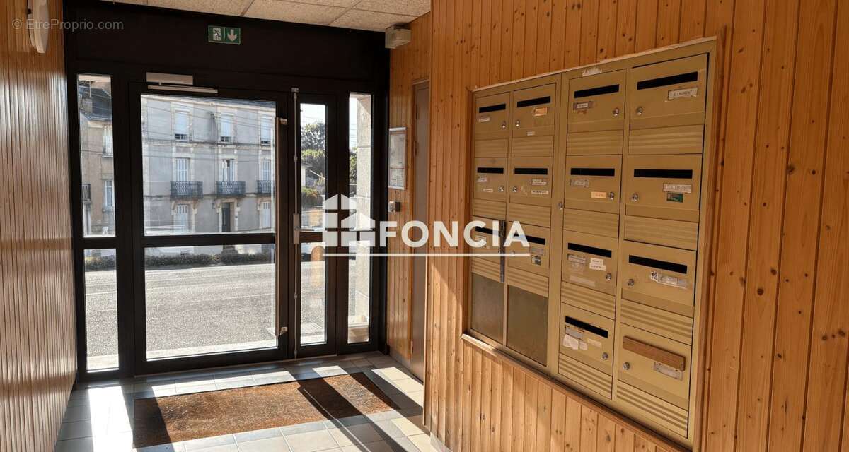 Appartement T2 avec parking et cave - photo 2