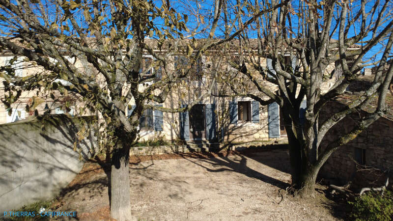 En exclusivité - Authentique bergerie Provençale du XIXème siècle à fort potentiel - photo 7