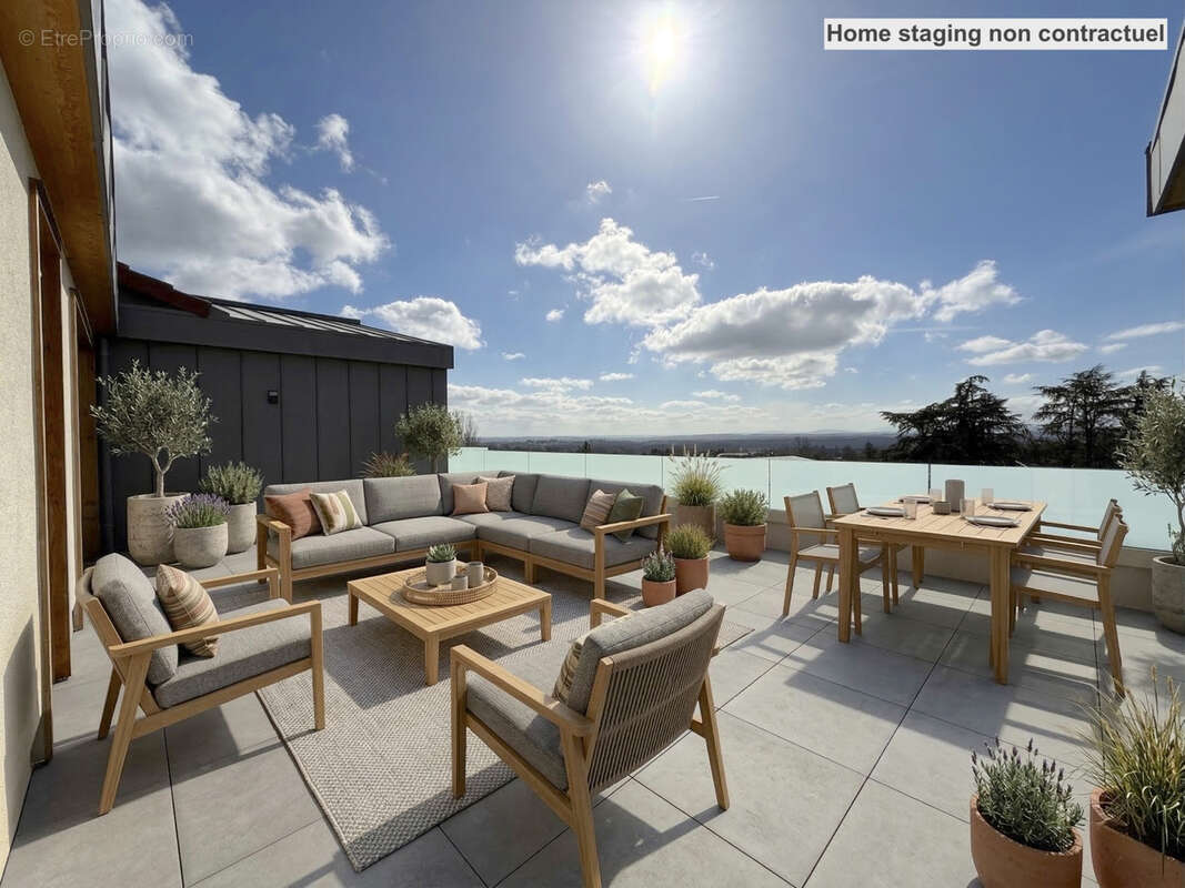 Appartement à LA TOUR-DE-SALVAGNY