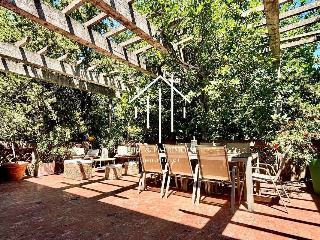 Maison à VALLON-PONT-D'ARC