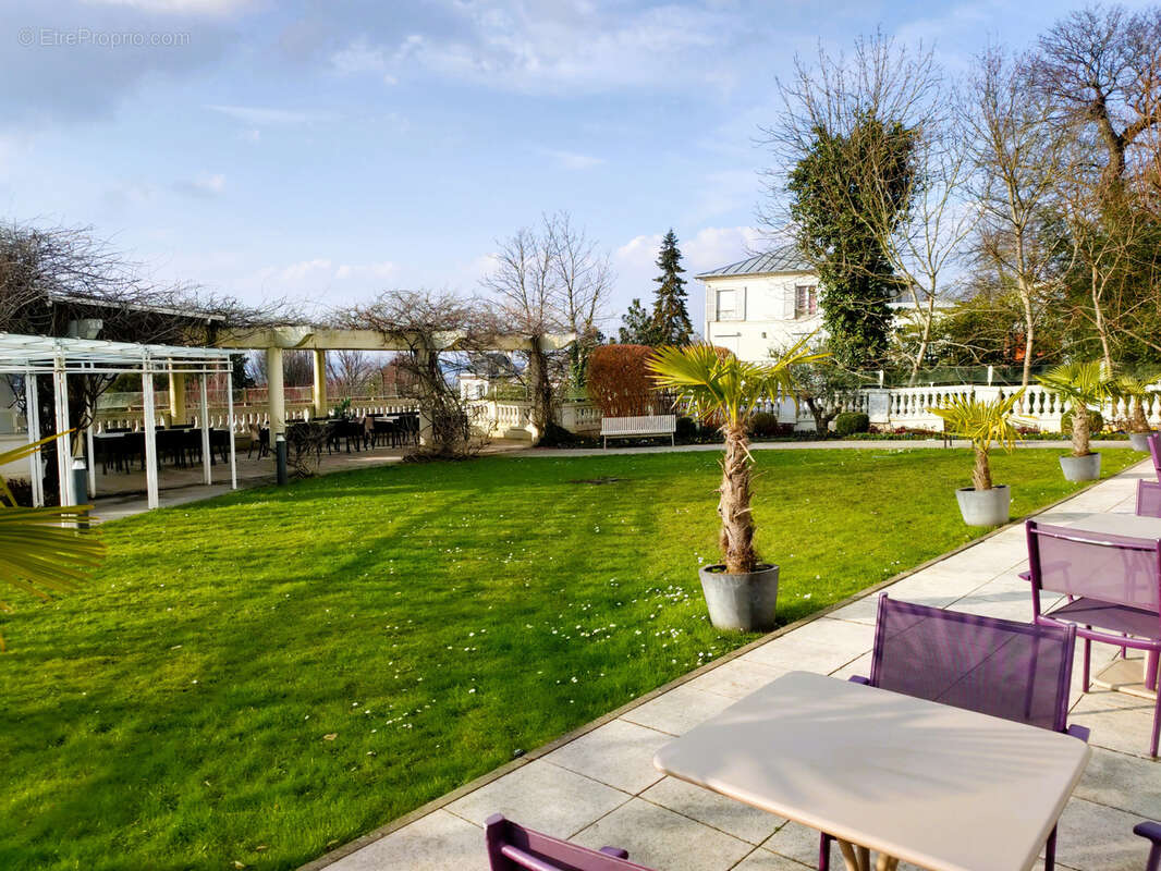 Appartement à LA CELLE-SAINT-CLOUD