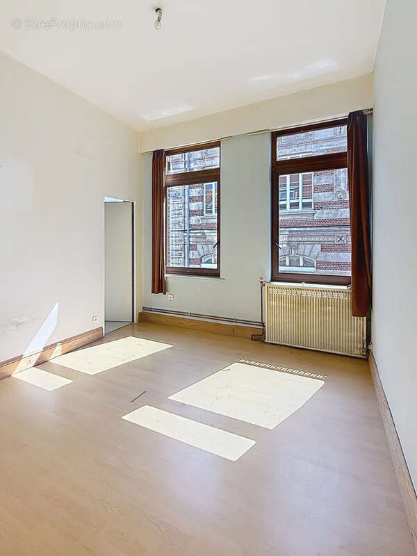Tourcoing Centre   Élégante maison semi-bourgeoise de 140 m2   5 chambres   Jardin - photo 8