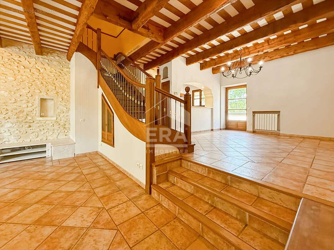 Maison à CHATEAURENARD