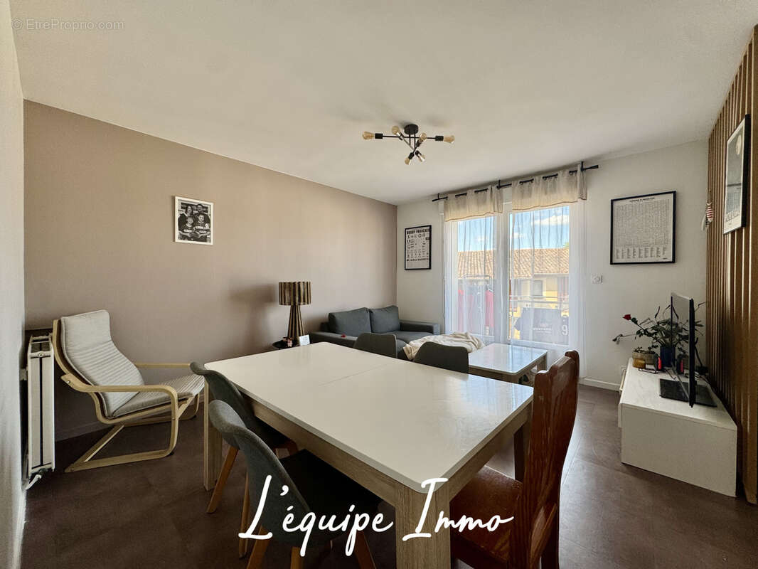 Appartement à L'ISLE-JOURDAIN