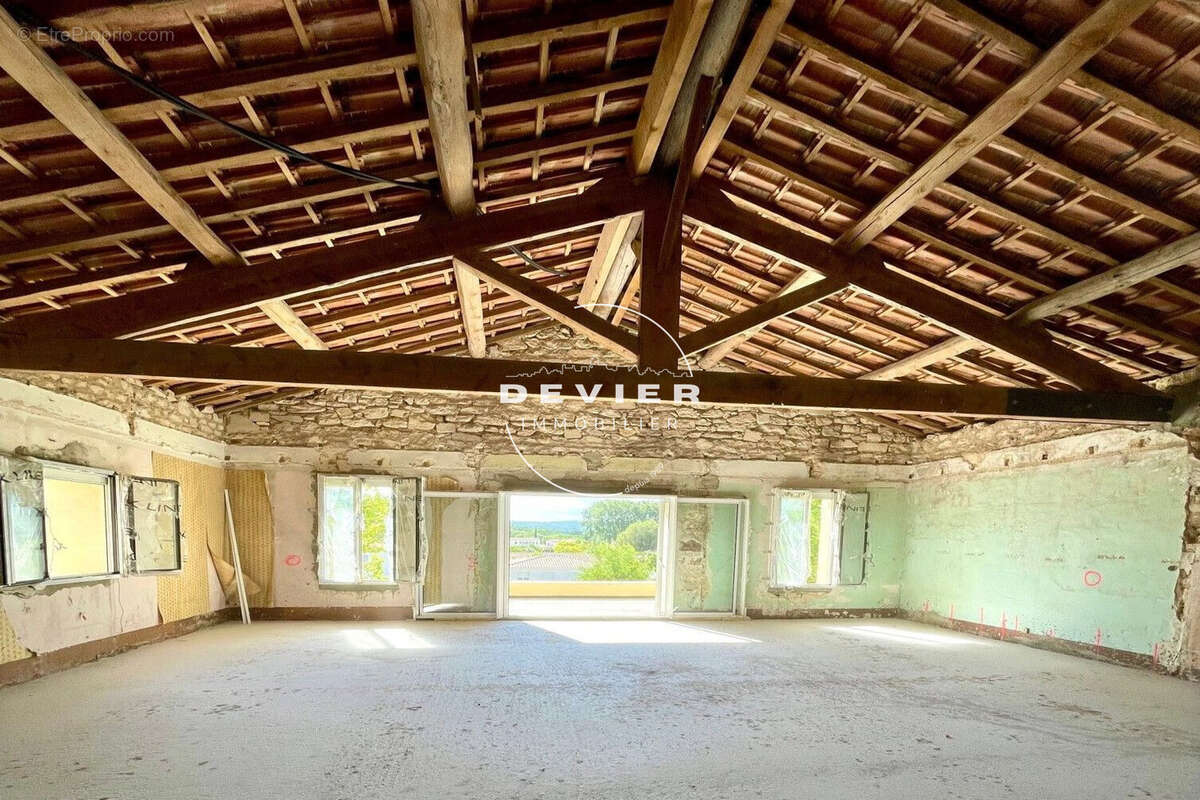 Maison 73 m² à Saint-Drezery  - photo 3