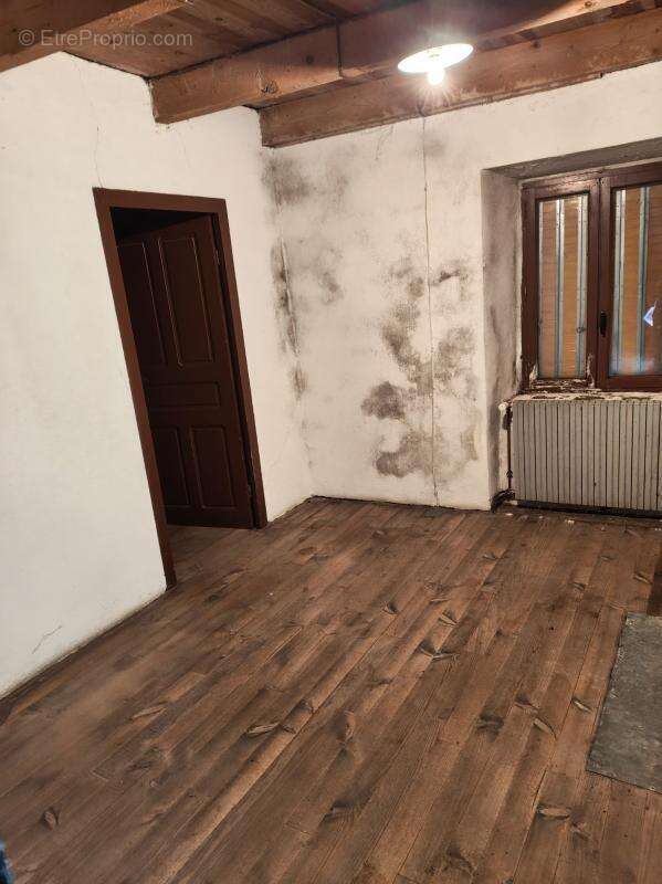 Maison à CROS-DE-GEORAND