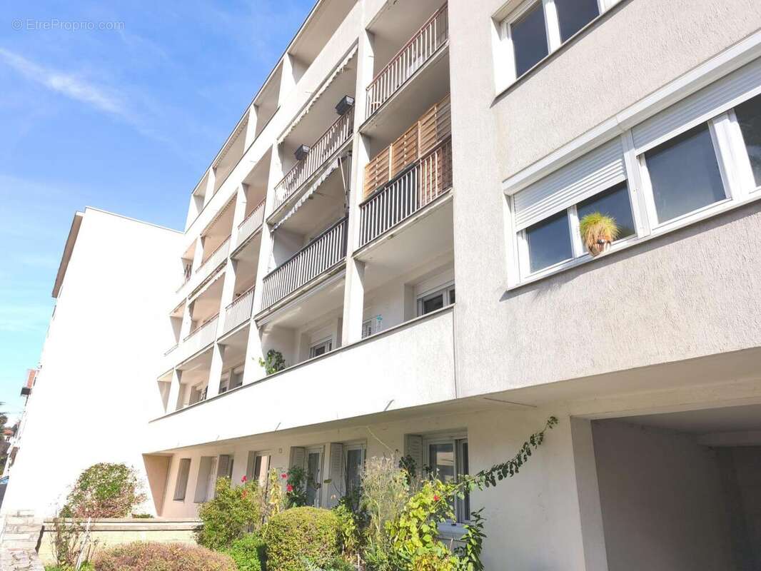 Photo 9 - Appartement à SAINT-ETIENNE