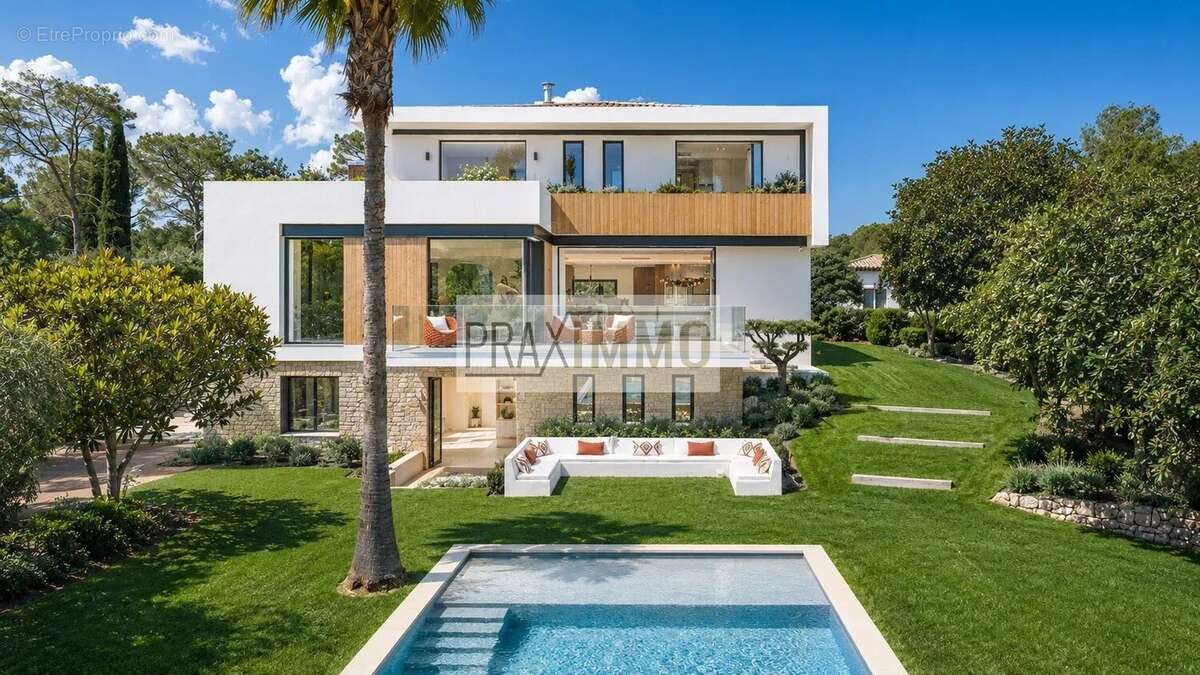 Maison 400 m² à Mougins  - photo 3