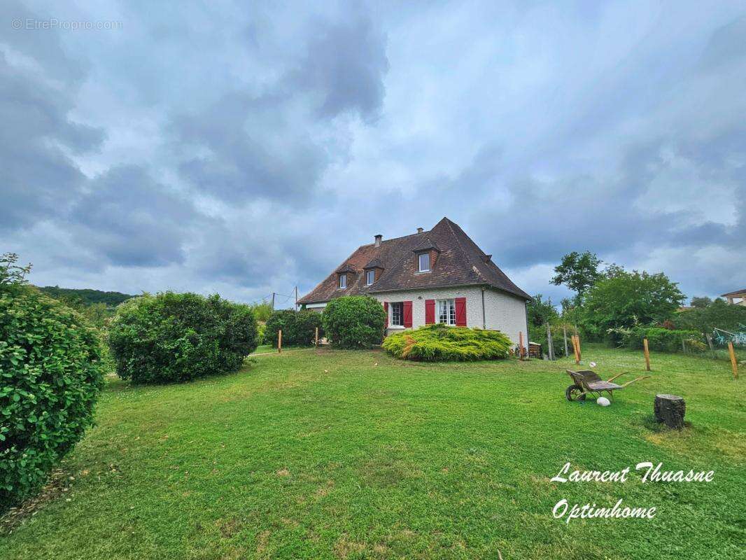 Maison 6 pièces 5 chambres 175 m² avec gîtes - photo 2