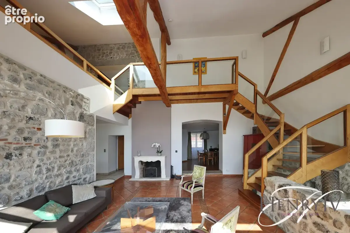 Maison 7 pièces 256 m² à vendre à Saint-Ismier (38330) - photo 7