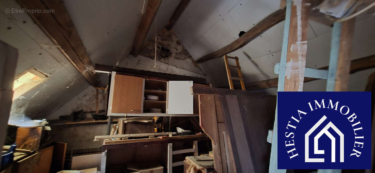 Maison 103 m² à La Roche-En-Brenil  - photo 8