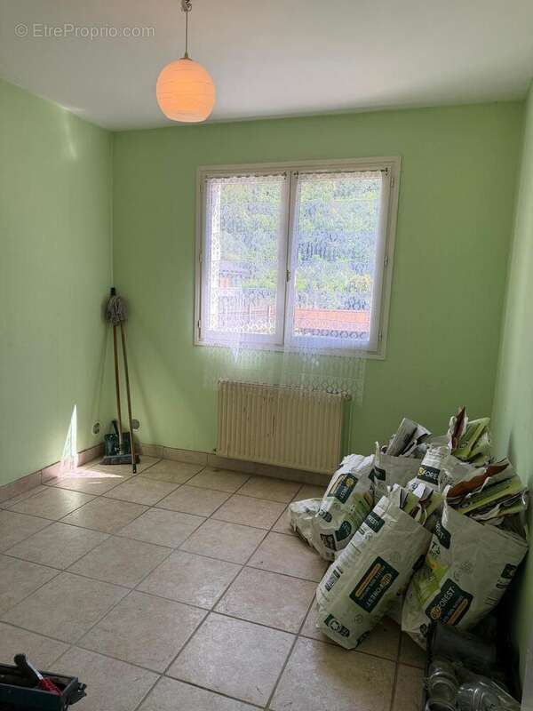 Maison 93 m² à Villefranche-De-Rouergue  - photo 6