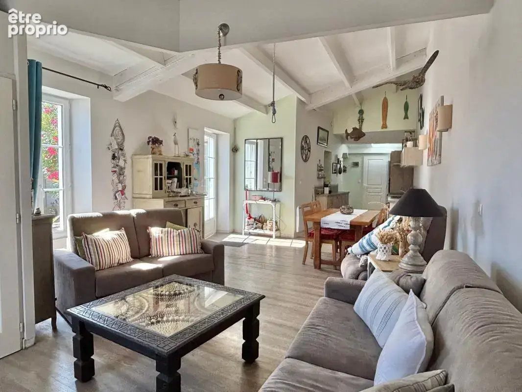 Photo Maison à Saint-Georges-D'oleron au prix de 258 475€