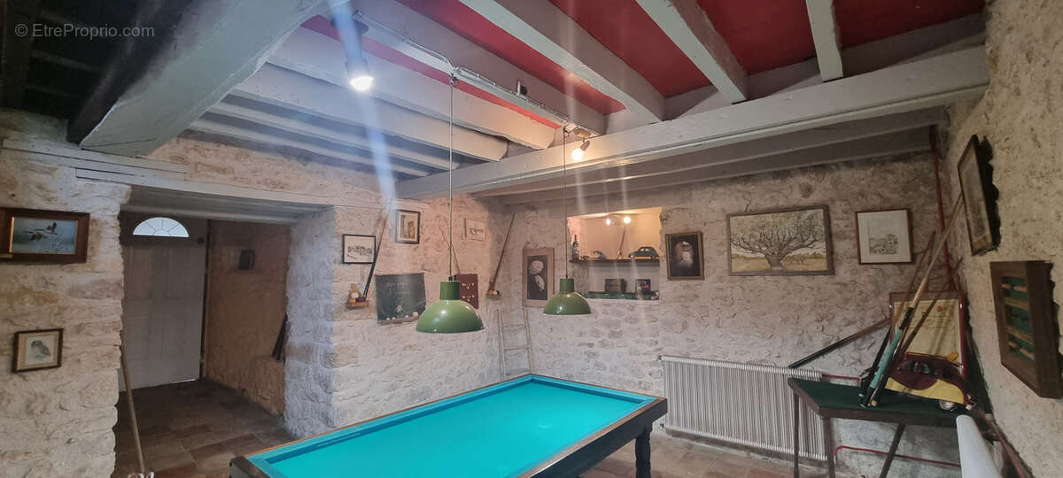 Maison à LES ORMES-SUR-VOULZIE