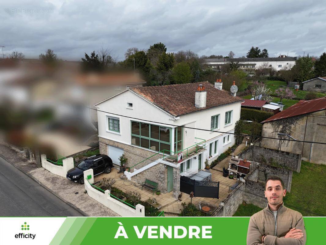 Maison à CIVRAY