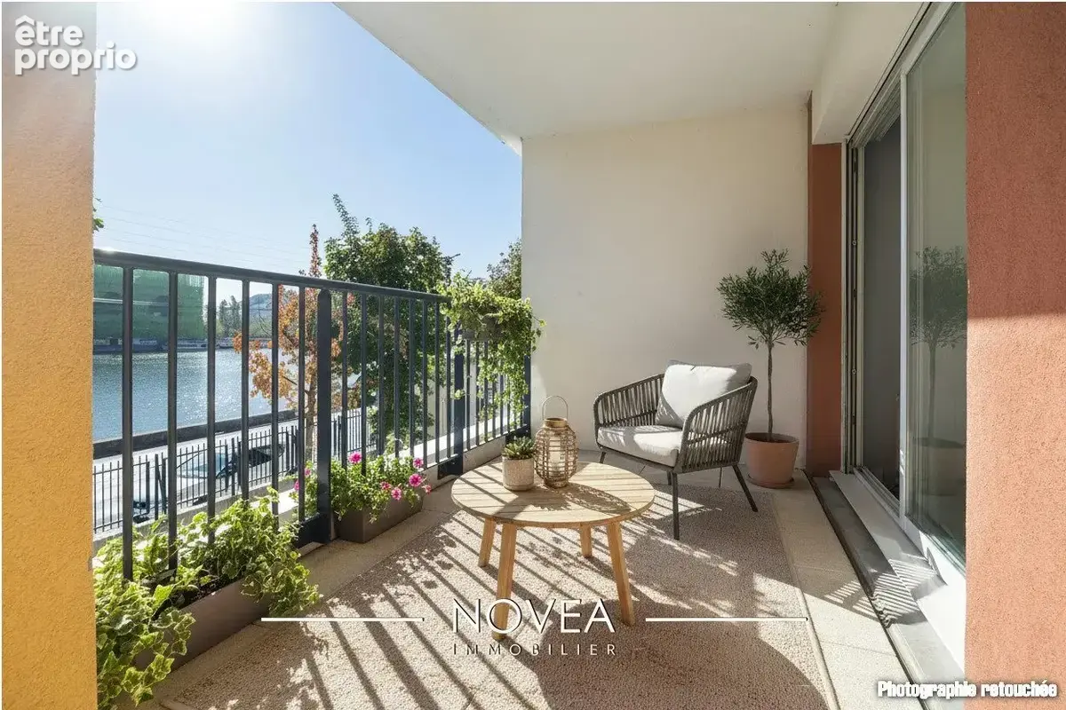 Appartement à LA MULATIERE