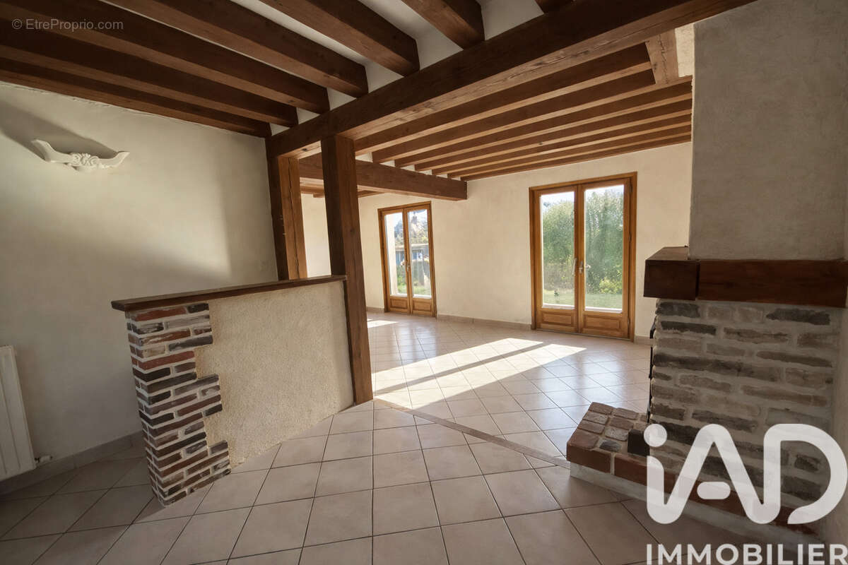 Photo 4 - Maison à ETREPAGNY