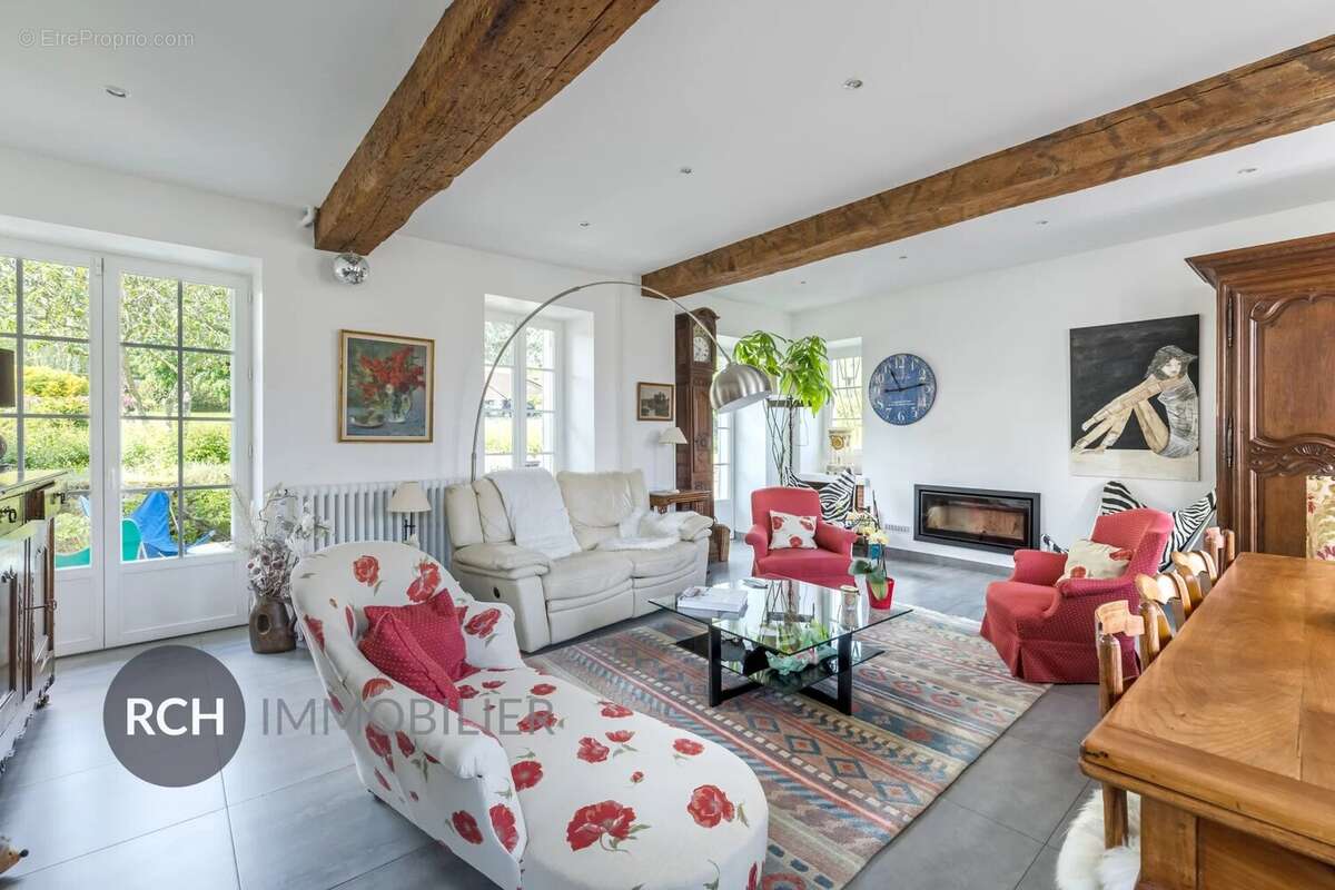 Maison à MONTFORT-L'AMAURY
