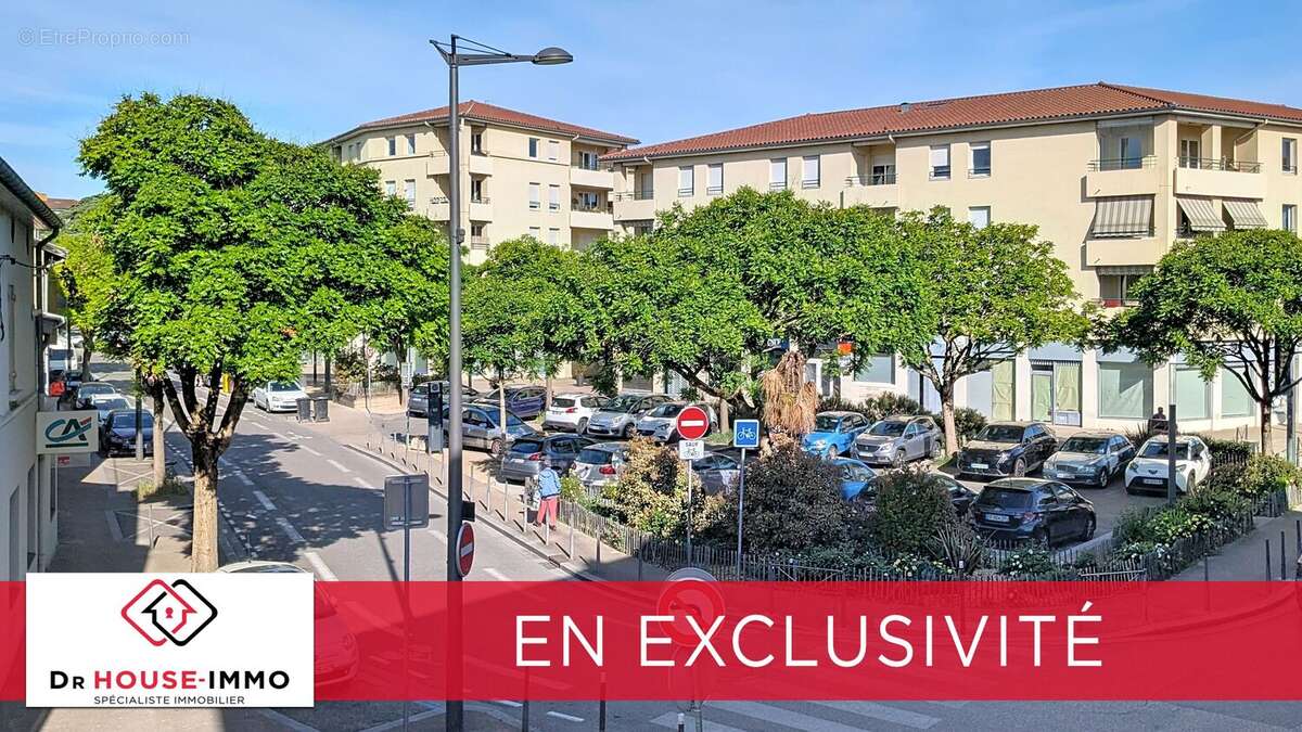 Appartement 65 m² à Pierre-Benite  - photo 46