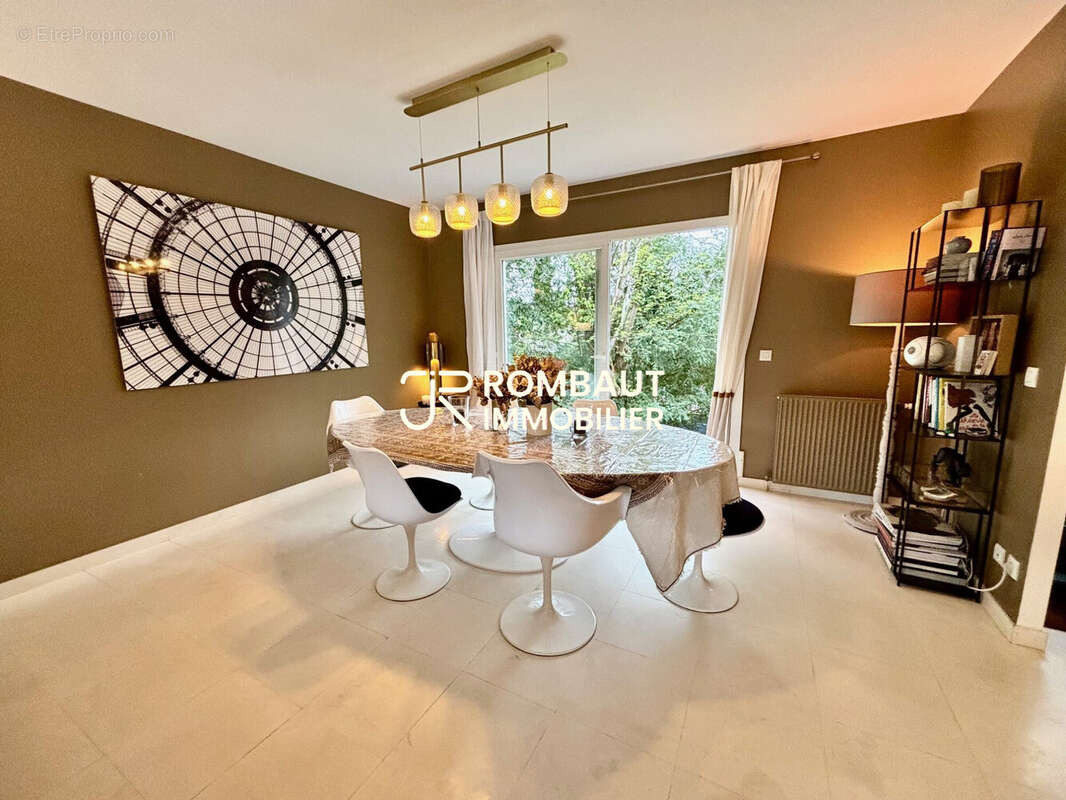 Maison à LA CELLE-SAINT-CLOUD