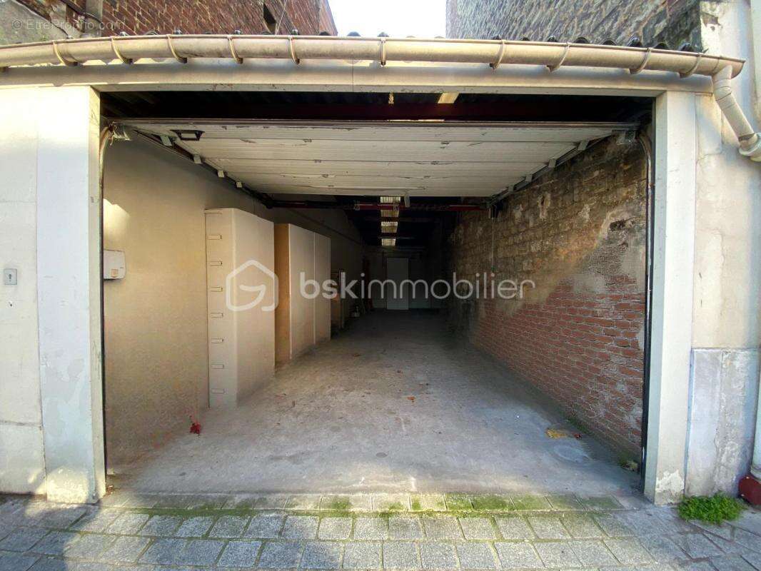 Parking à COLOMBES