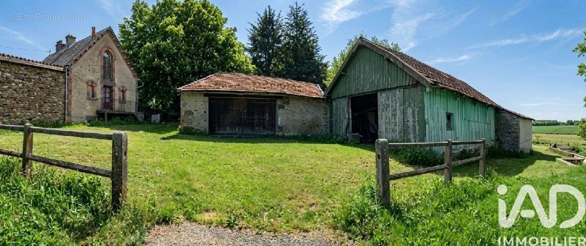 Photo 5 - Maison à ANGLARDS-DE-SAINT-FLOUR