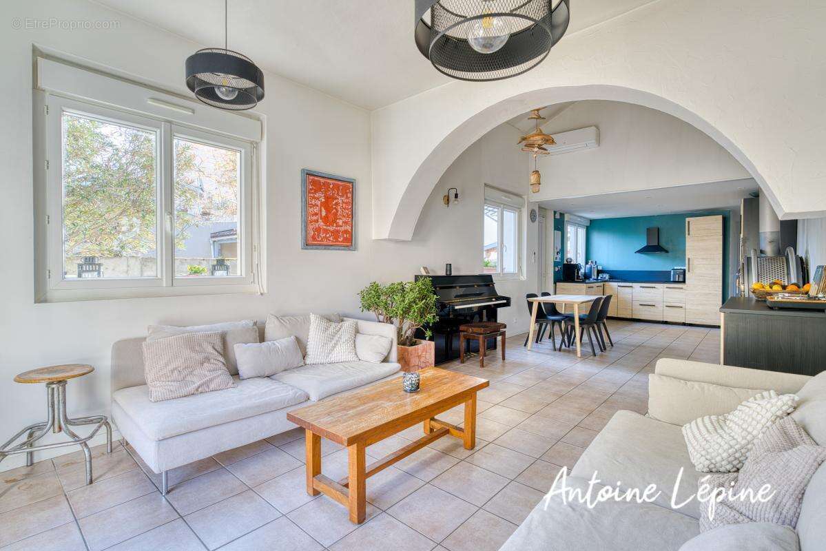 Maison à VENISSIEUX