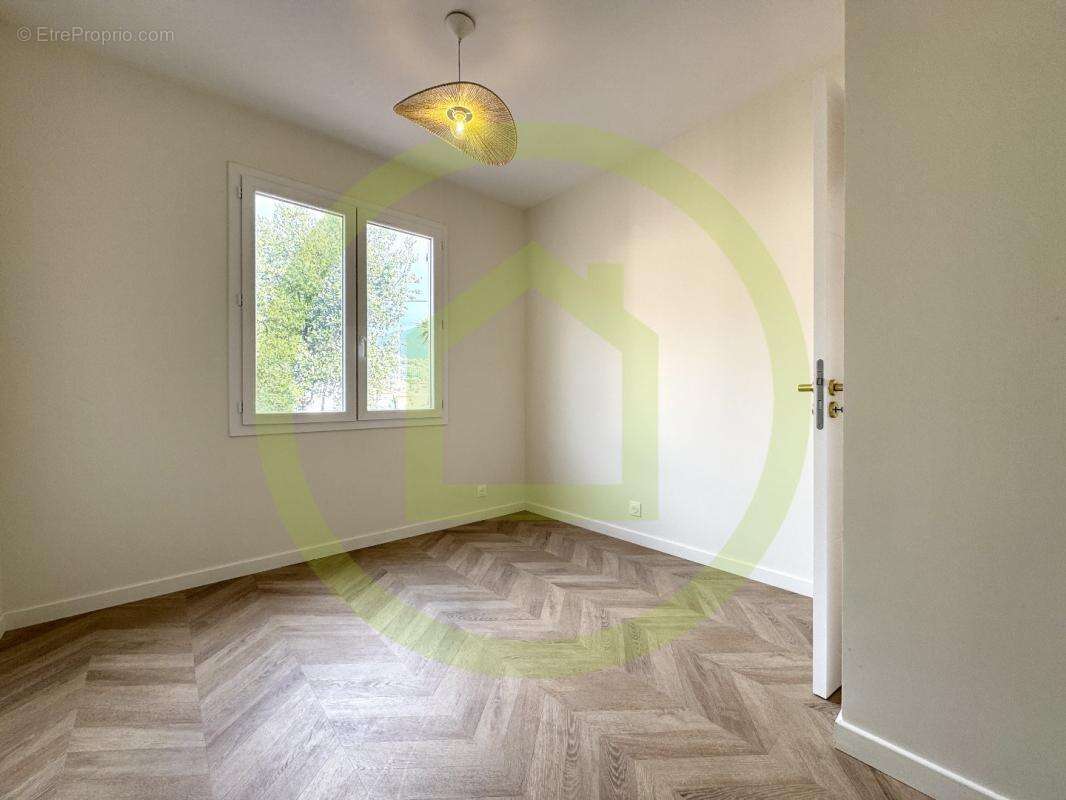 Appartement à ROQUEBRUNE-CAP-MARTIN