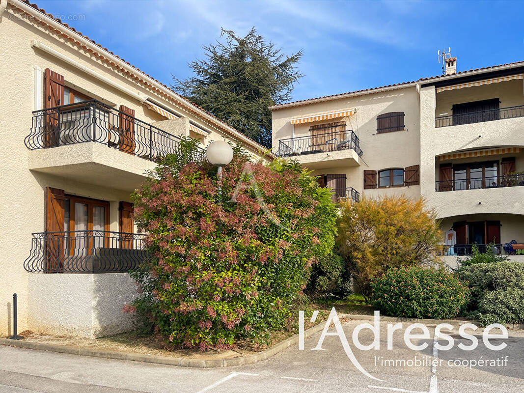 Appartement à SAINT-CYR-SUR-MER