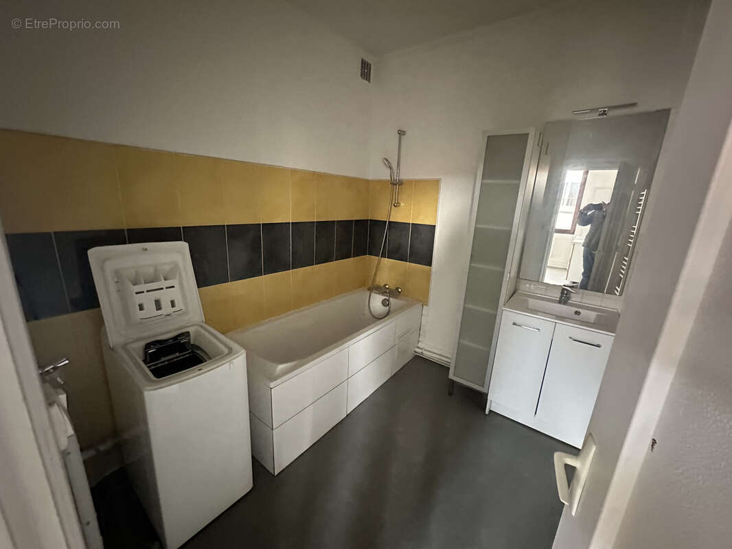 Appartement à SAINT-ETIENNE