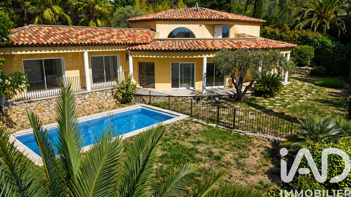 Photo 1 - Maison à BANDOL