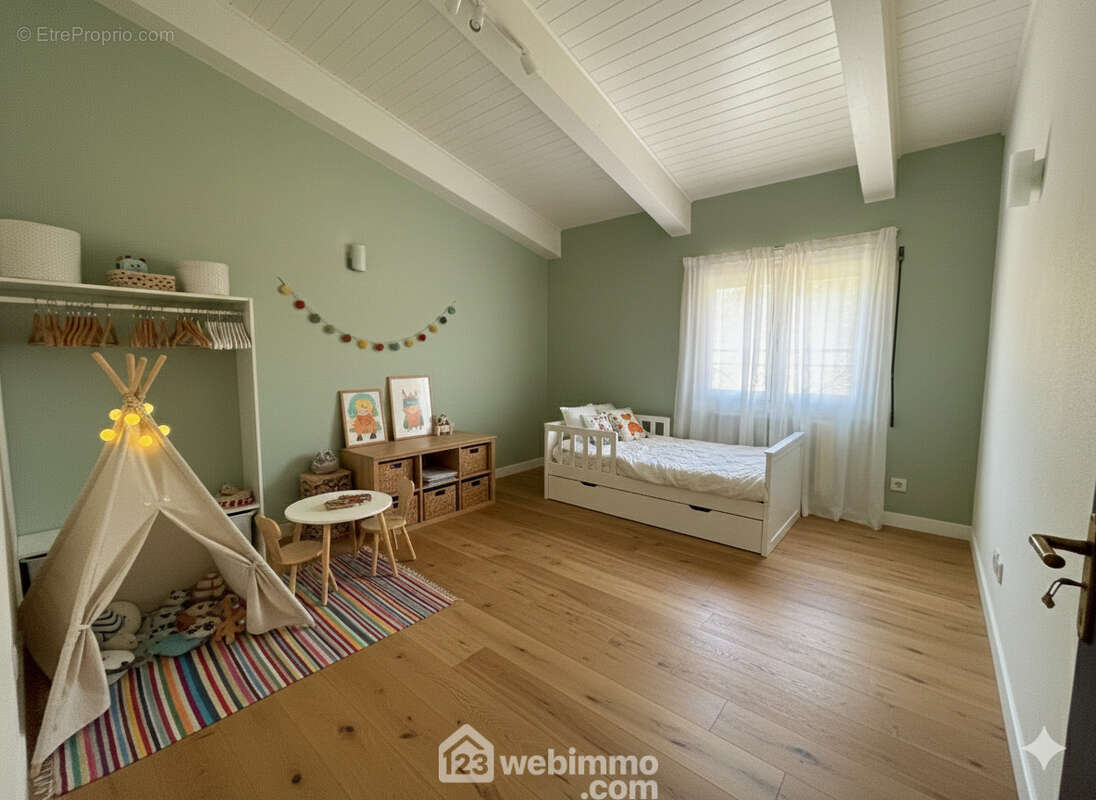 PHOTOS NON CONTRACTUELLES - Maison à ESTAGEL