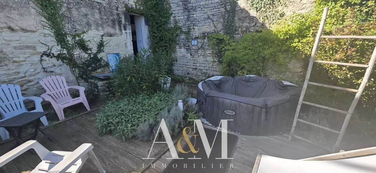 Maison à MAINE-DE-BOIXE