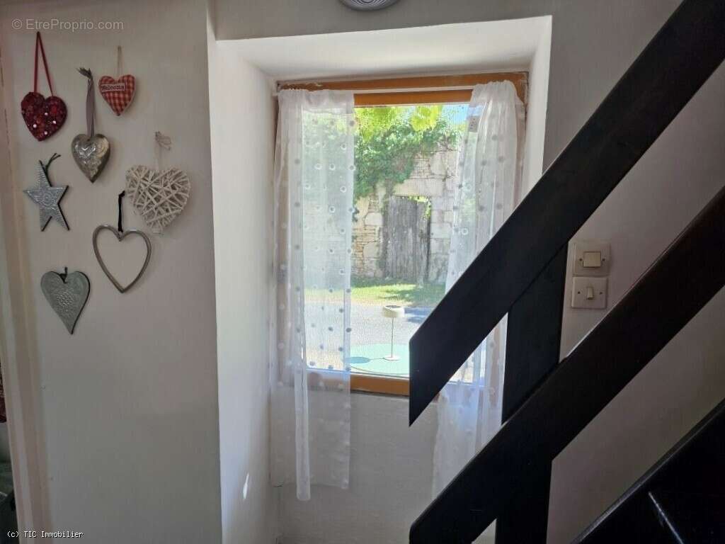 Jolie Maison de Pays Située dans un Hameau Très Calme - photo 10