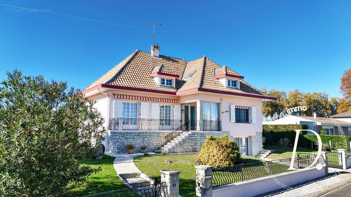 Maison à PONTONX-SUR-L'ADOUR