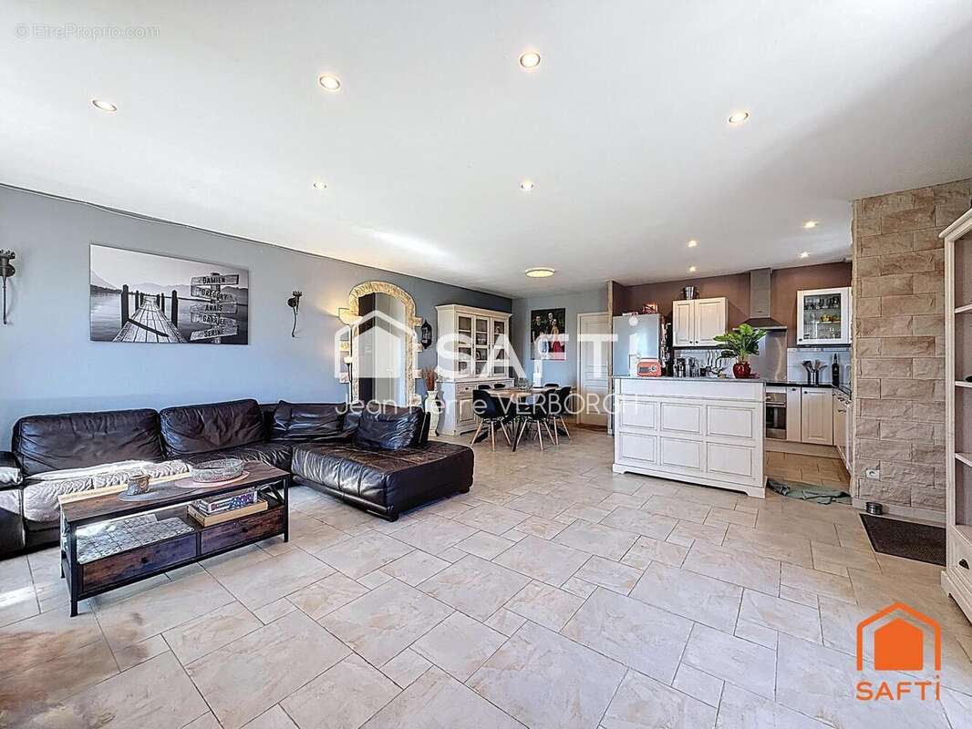 Photo 6 - Maison à REGUSSE