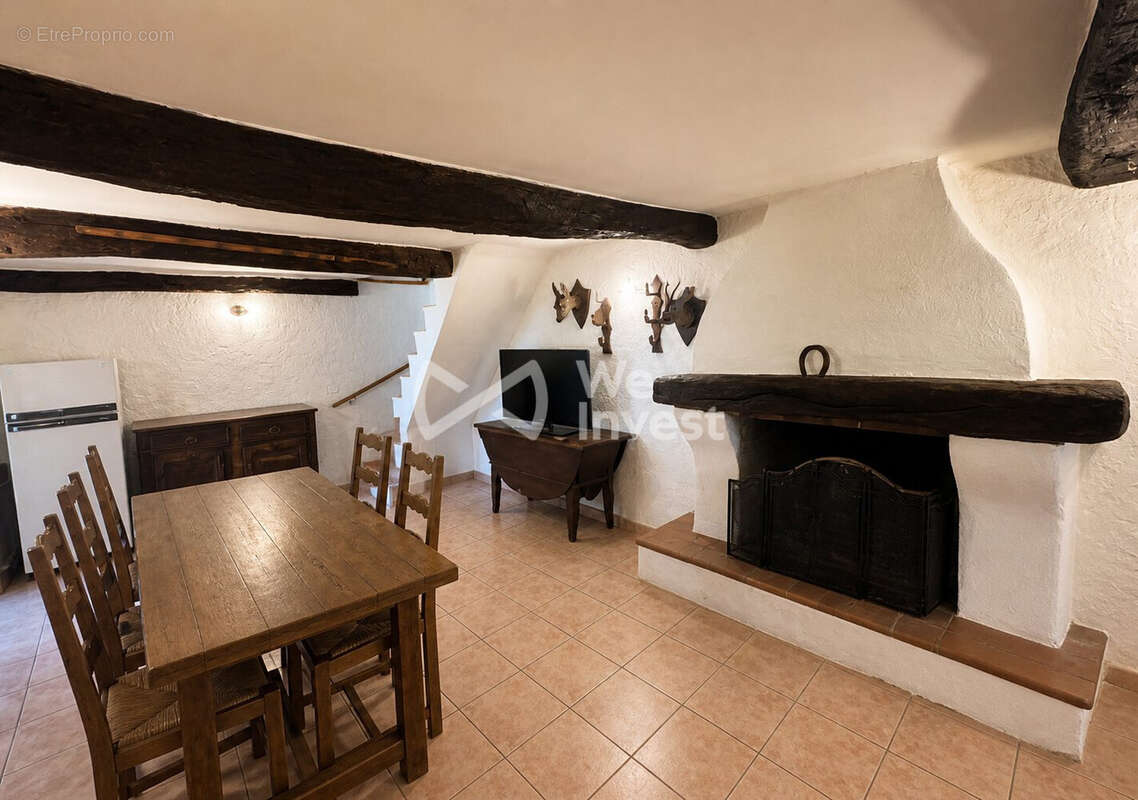 Maison à SAINT-JULIEN