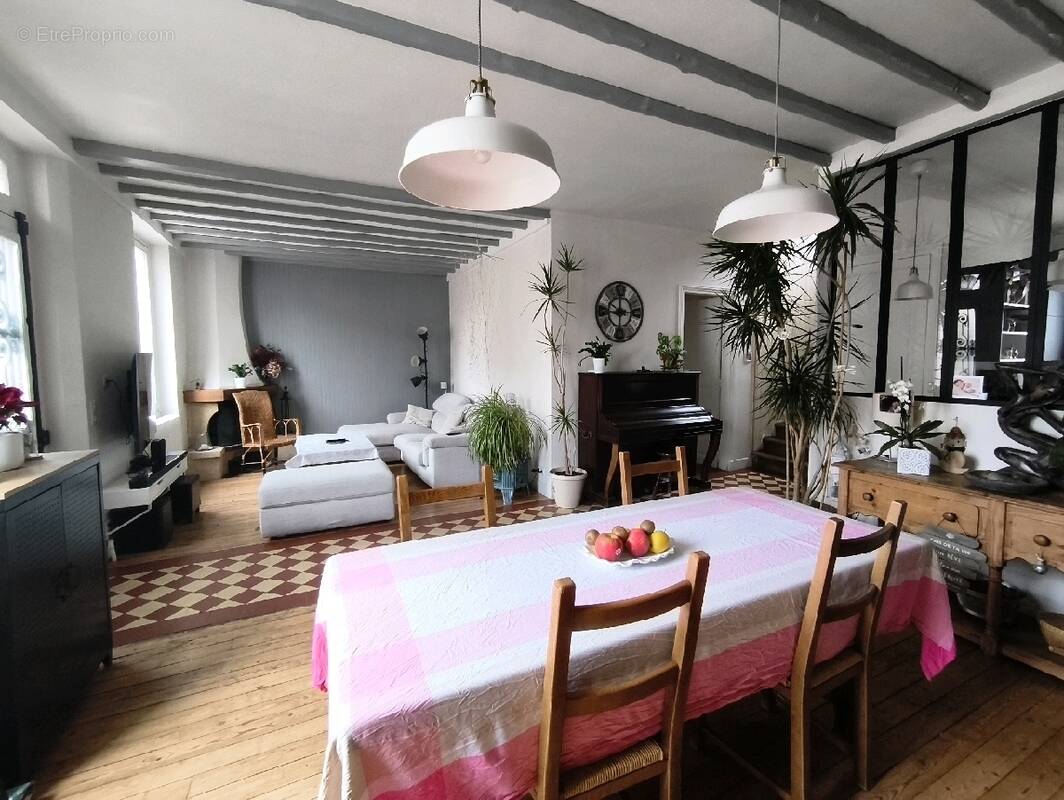 Maison à BEAUMONT-SUR-OISE