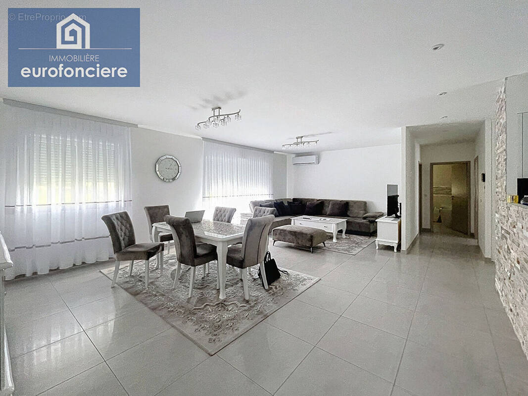 Maison à CRENEY-PRES-TROYES