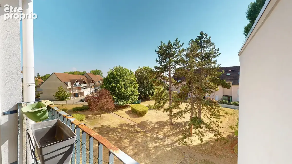 T2 avec balcon et annexes - photo 10